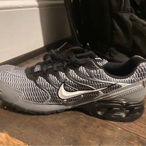 Nike Air Max Torch  4 Tennis Shoes